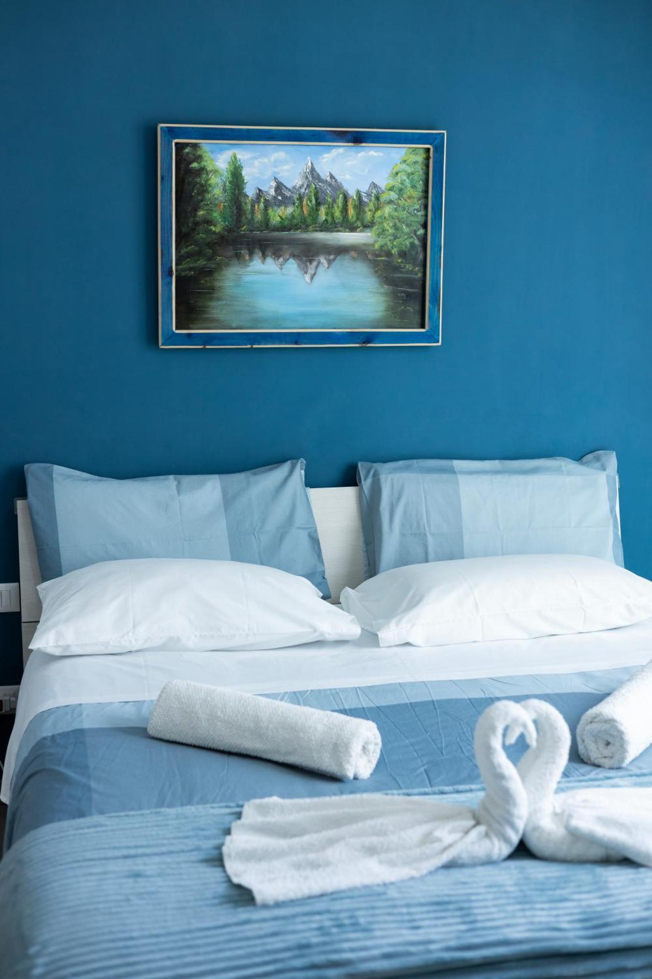 Palermonamour Art Gallery Suite Bagian luar foto
