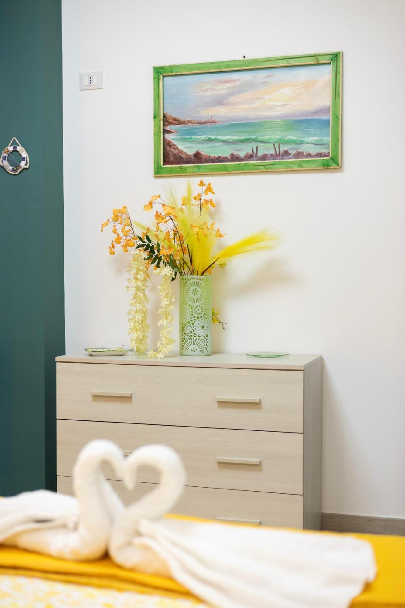 Palermonamour Art Gallery Suite Bagian luar foto