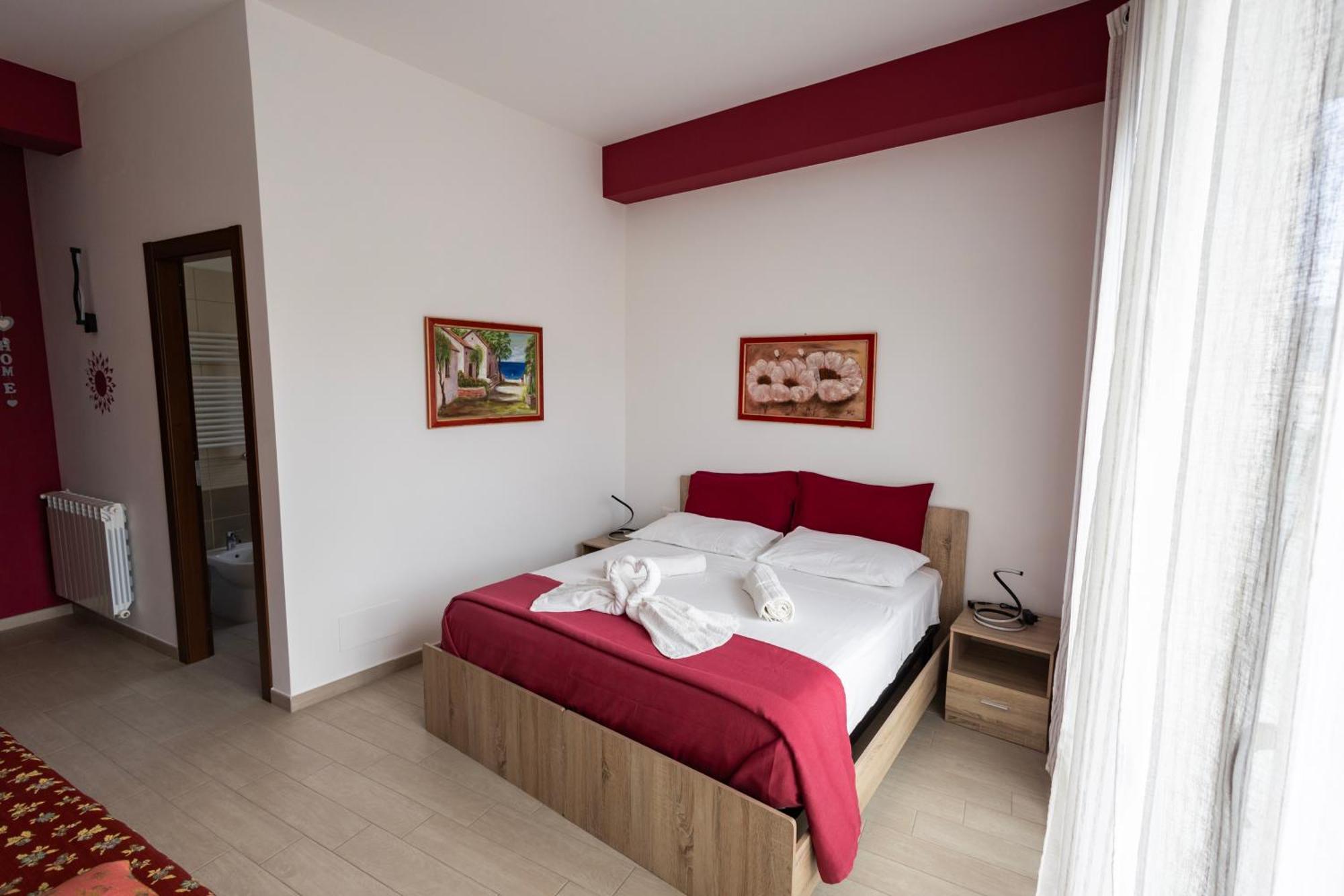 Palermonamour Art Gallery Suite Bagian luar foto