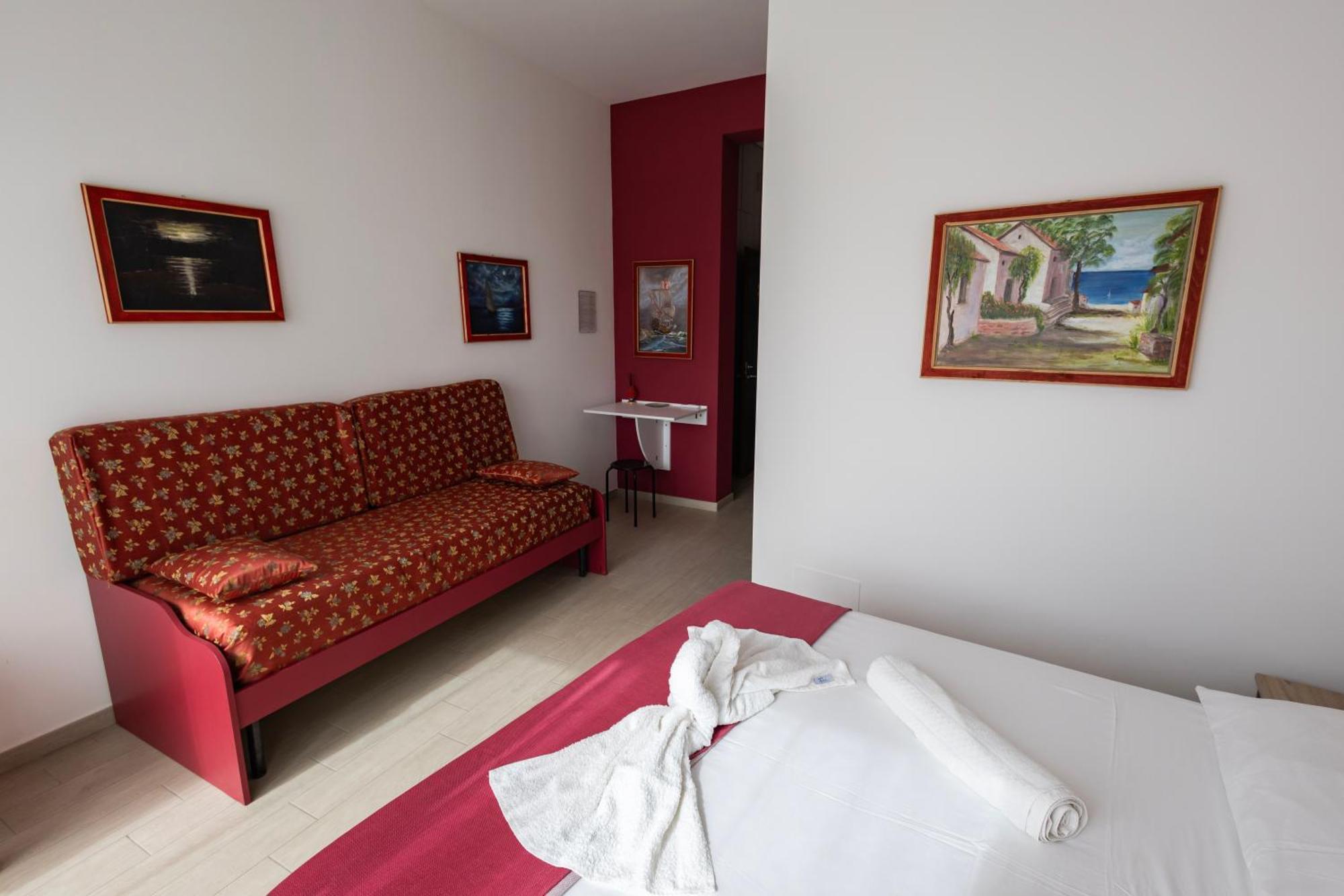 Palermonamour Art Gallery Suite Bagian luar foto