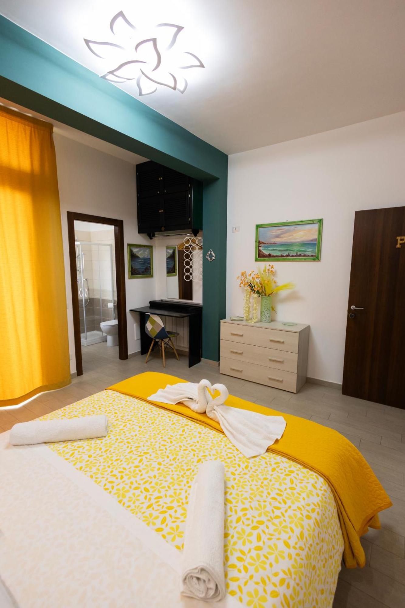 Palermonamour Art Gallery Suite Bagian luar foto